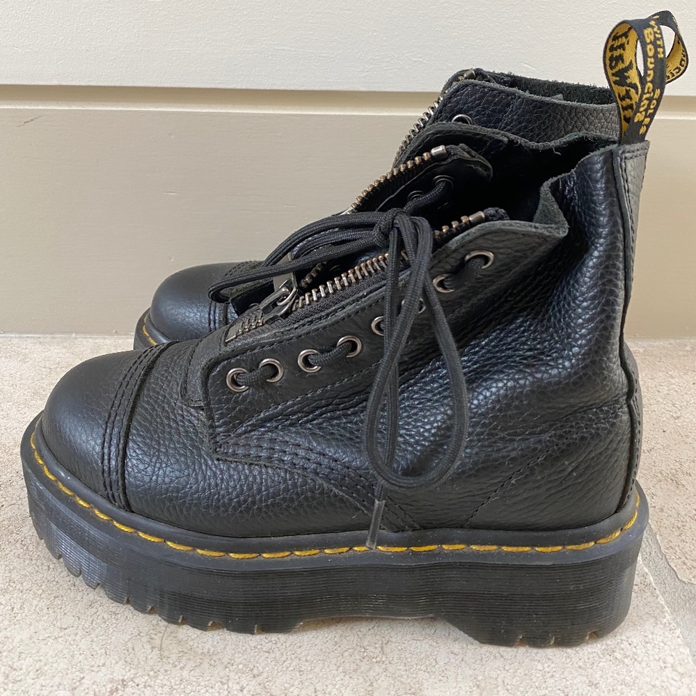 DR MARTEN SINCLAIR WOMEN'S LEATHER PLATFORM BOOTS